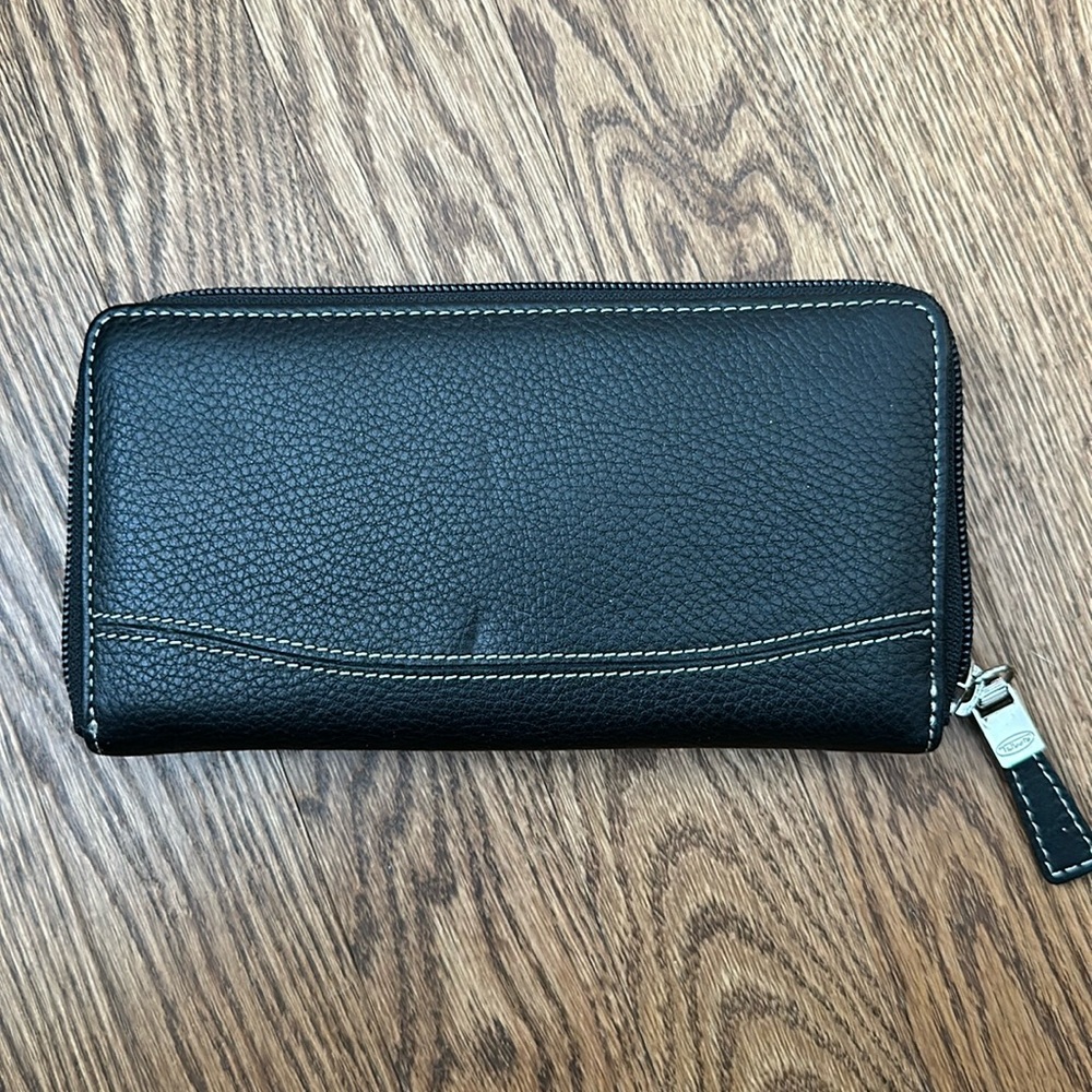 Wallet, black. New condition.